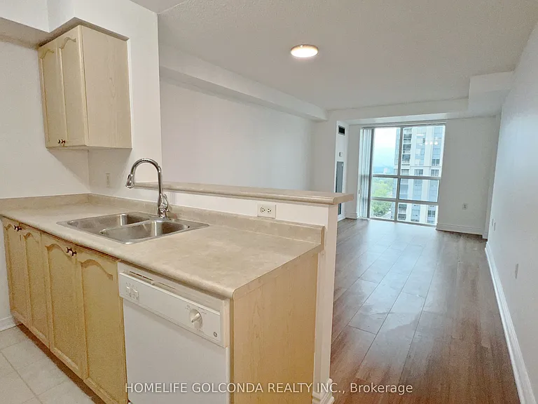 26 Olive Ave #1701 — Photo 4