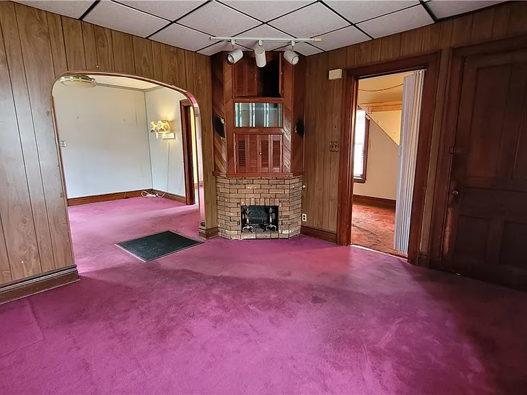 325 Box Ave — Photo 14