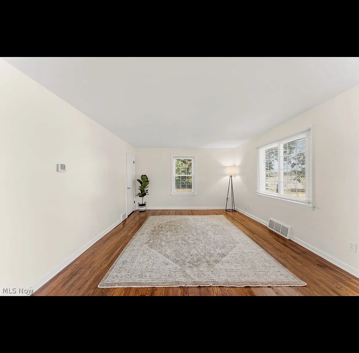 3090 Summit Rd — Photo 1