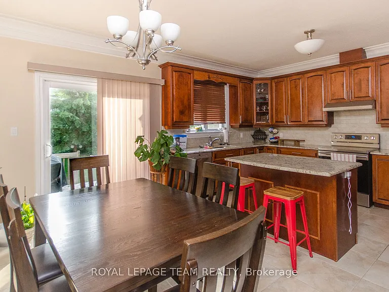 526 Hilson Ave #A — Photo 5