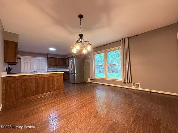 4th image of 148 Primrose Dr