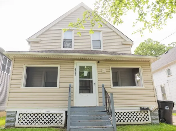 3247 W 56th St, Cleveland, OH 44102