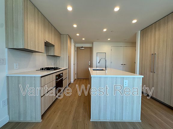 5th image of 1626 Water St #1901