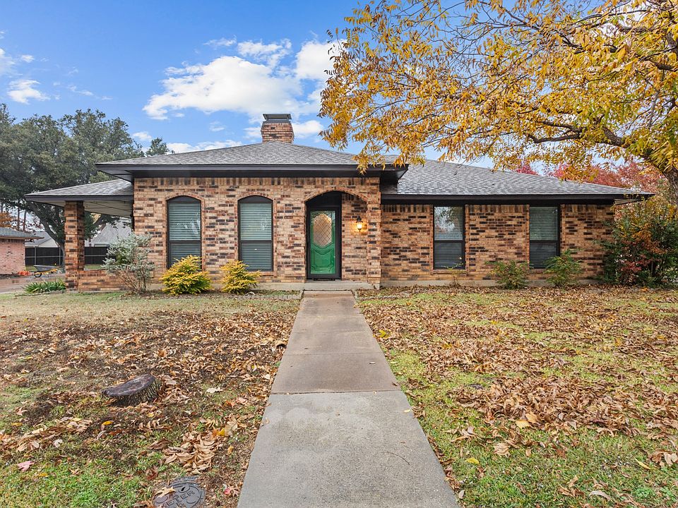 1st image of 2309 E Windsor Dr