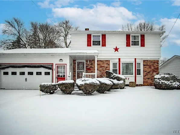 67 Dale Dr, North Tonawanda, NY 14120