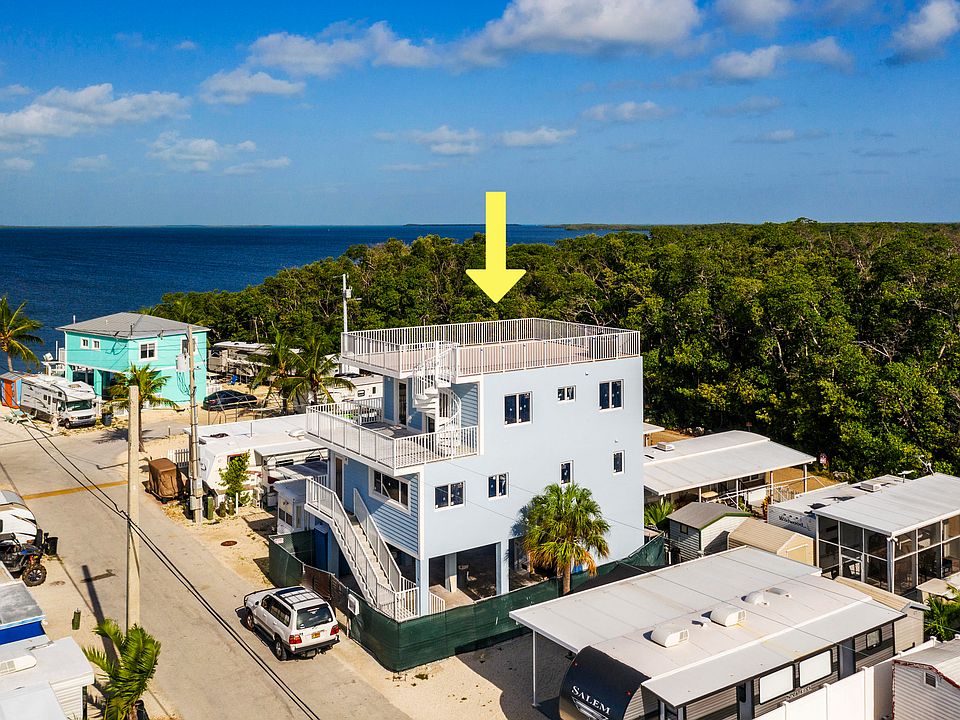 1st image of 325 Calusa St #359