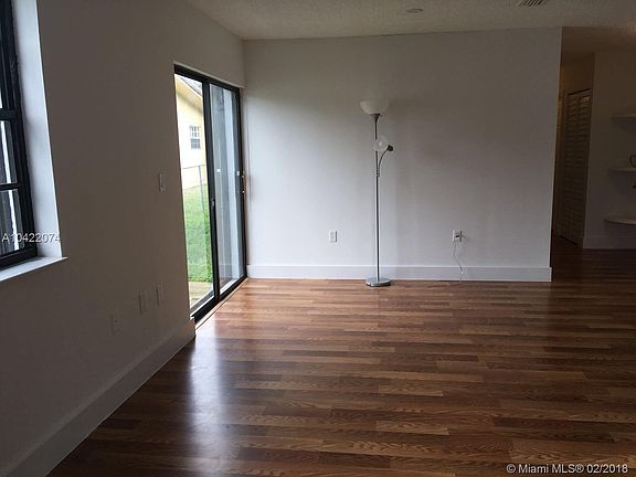5th image of 11925 NE 12th Ct