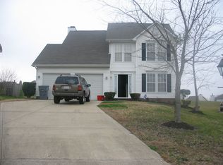 9401 Fetlock Ct, Charlotte, NC 28216