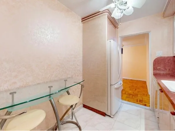 1311 Brightwater Avenue image 9 of 18