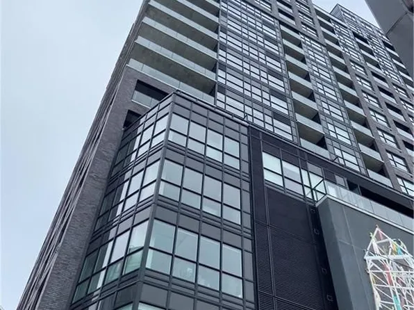 1 Victoria St S #1601, Kitchener, ON N2G 0B5