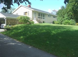 42 Case Rd, Winthrop, ME 04364