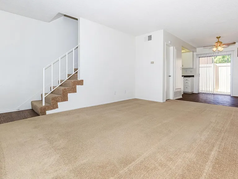 La Ramada Apartment Homes — Photo 28