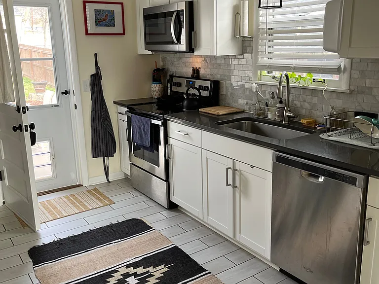 kitchen (example with furnishing)