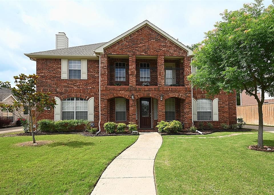 1st image of 134 Briar Oak Dr