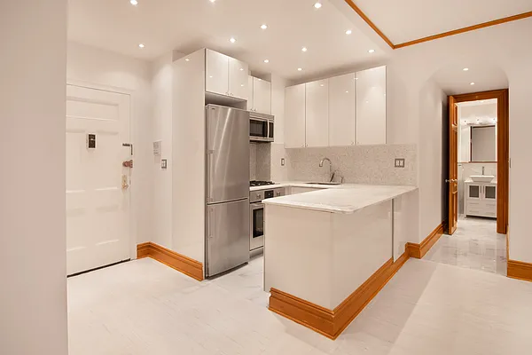 Rented by WAM Partners - William Moses Co. | media 22