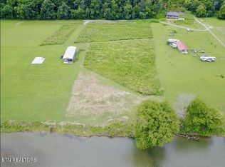 1472 Bybee Beach Way, Bybee, TN 37713