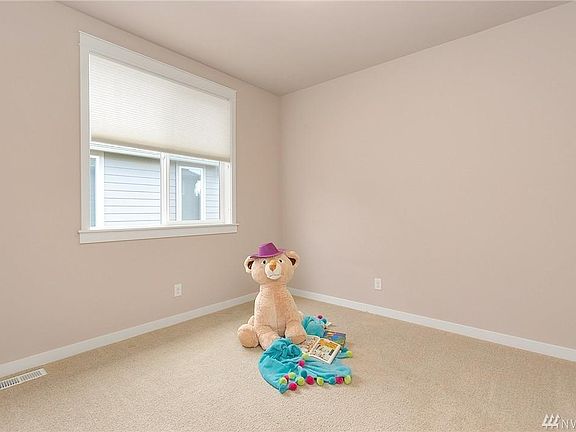 2nd image of 16045 NE 117th St