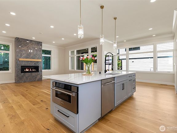 5th image of 12642 NE 80th Street