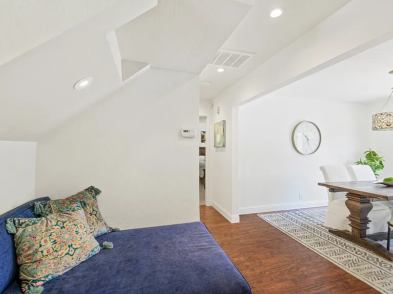 316 Wimbledon Rd — Photo 9
