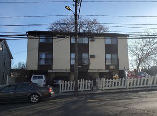 235 Cove Rd APT 4, Stamford, CT 06902