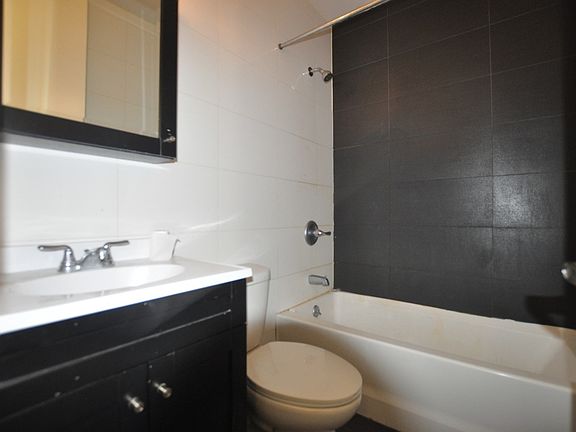 3rd image of 846 Prospect Pl #4RKA