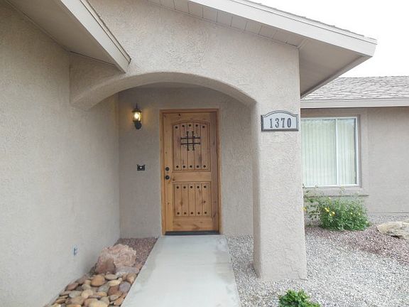 3rd image of 1370 Arroyo Dr
