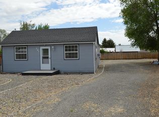 261 Taylor Loop Rd, Selah, WA 98942