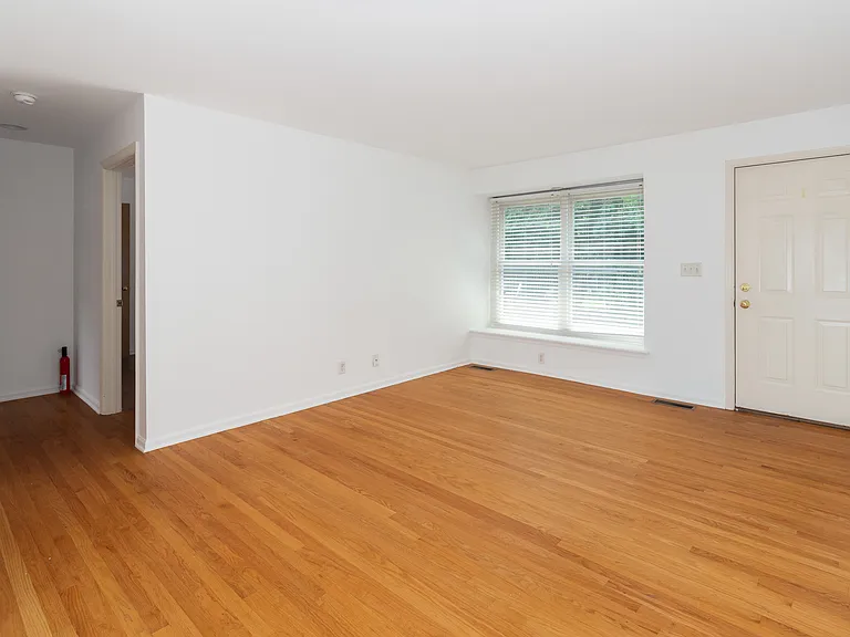 44 Pleasant St #23D — Photo 11