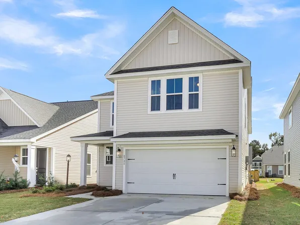 733 Opal Wing St, Moncks Corner, SC 29461