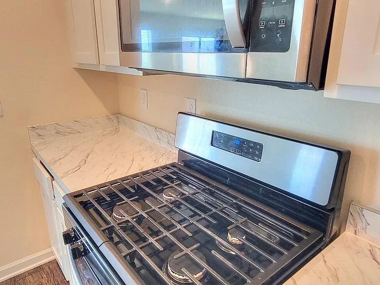121 Aveiro Way — Photo 12