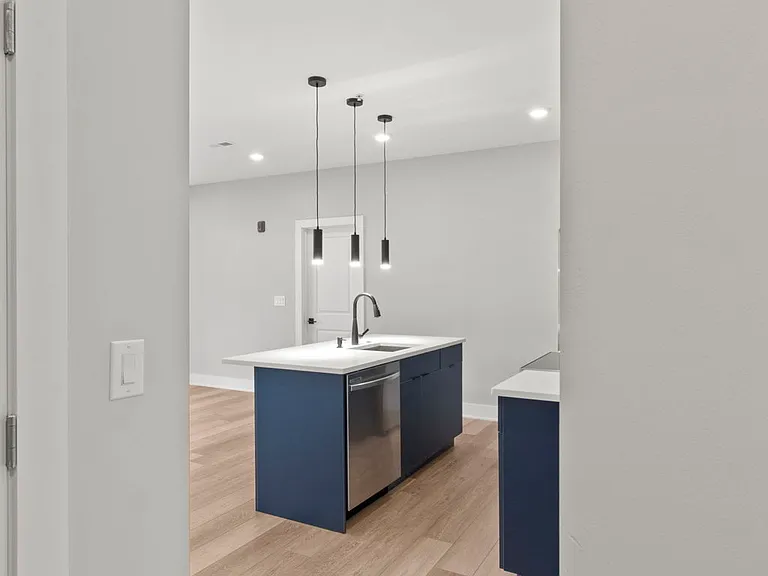 2624 Trenton Ave #307 — Photo 14