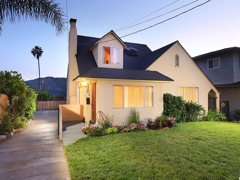 1st image of 2528 Prospect Ave