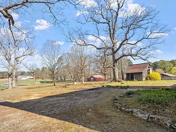 5th image of 7404 Halifax Rd