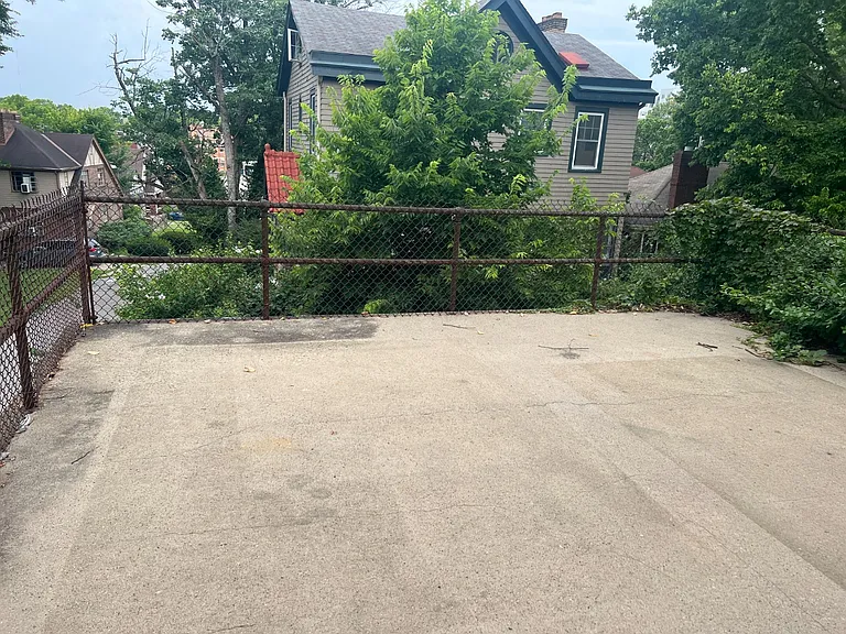 2405 Ohio Ave #2 — Photo 6