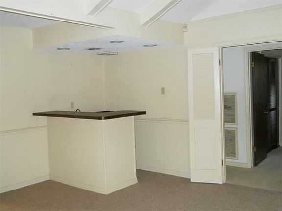 4th image of 2202 Ormond Blvd
