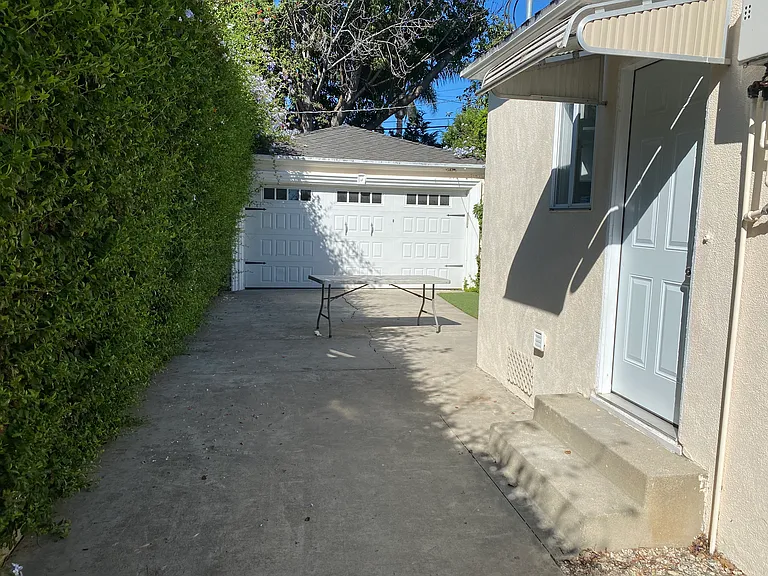 2710 Stoner Ave — Photo 25