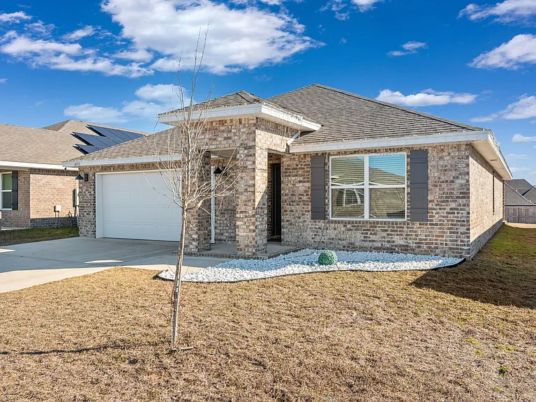 4735 Airmen Dr — Photo 39
