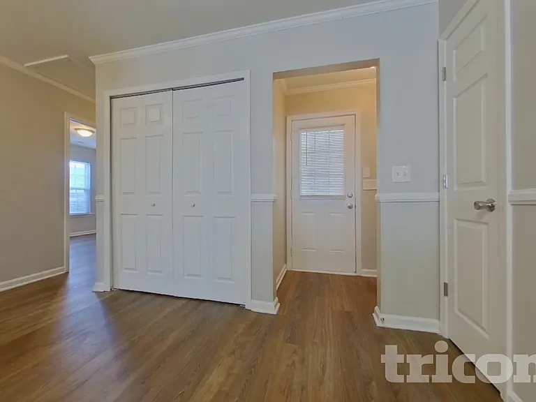 180 Riglaw Cir — Photo 5