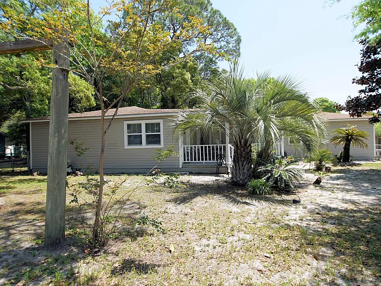 37 Magnolia Ave — Photo 20