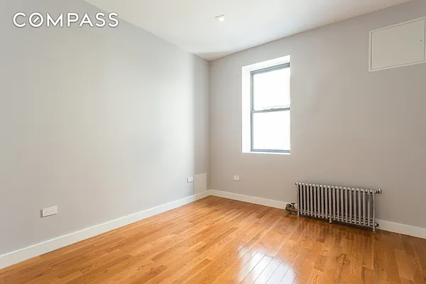 Rented by Compass | media 27