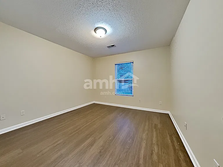 2338 Sir Edward Ln — Photo 16