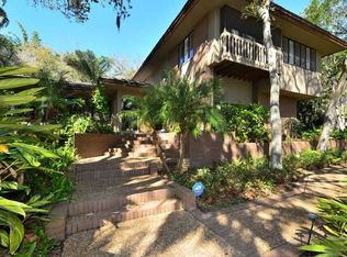 2392 Fiesta Dr, Sarasota, FL 34231