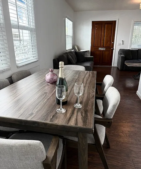 829 N Kingsley Dr — Photo 5