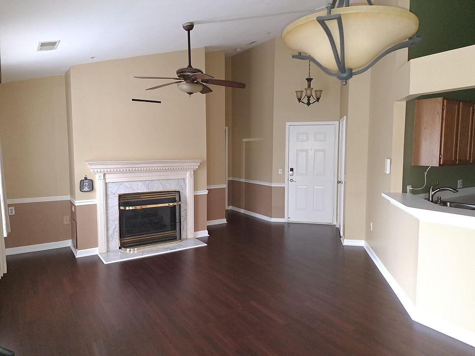 family/dining room