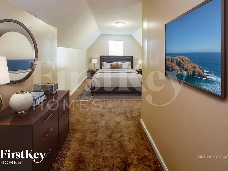 7435 Bridle Cv — Photo 8