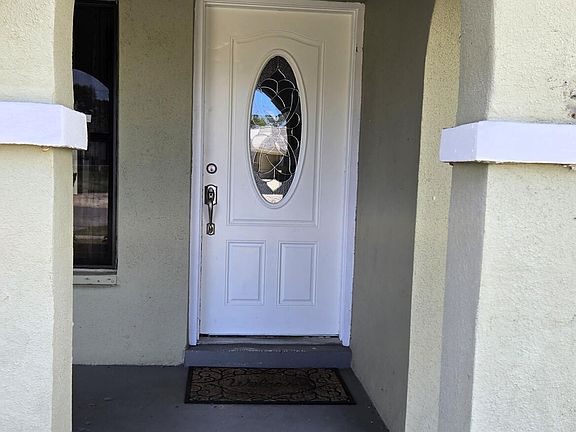 4th image of 940 Bacon Cir NE