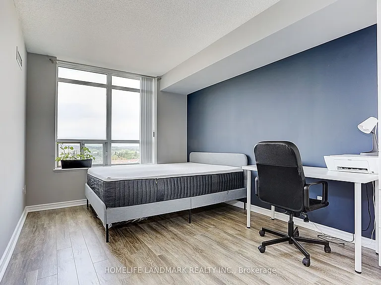 75 King William Cres #1013 — Photo 15