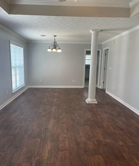 1149 Stafford Dr — Photo 3