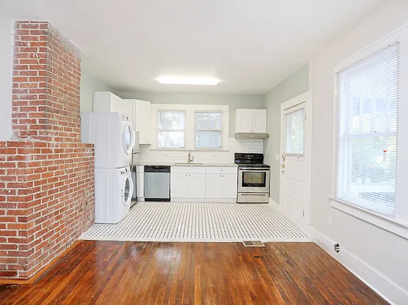 1330 SE 36th St, Savannah, GA 31404