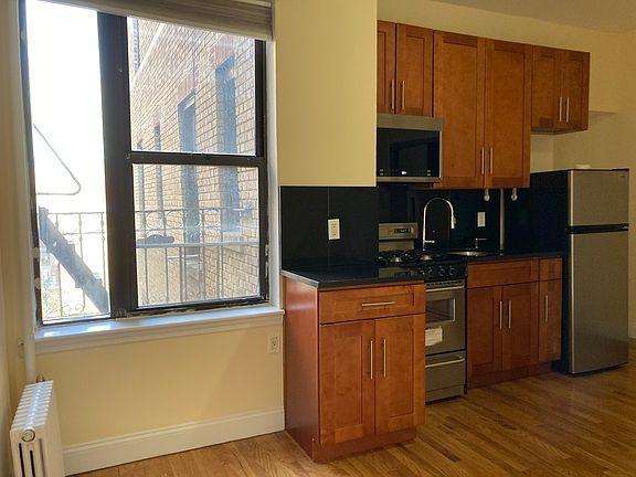 3rd image of 90 Convent Ave APT 48